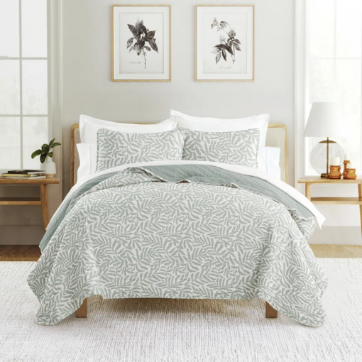 quilt set lightweight all season quilted coverlet tossed ferns