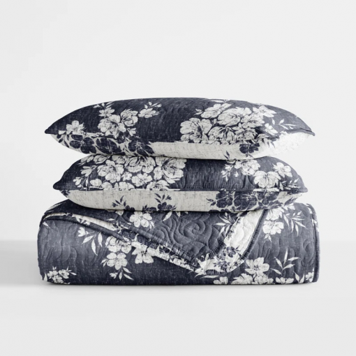 quilt set lightweight all season quilted coverlet distressed bouquet