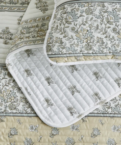 blue seashell reversible quilt set with shams