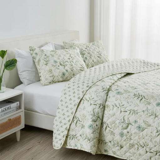blue seashell reversible quilt set with shams
