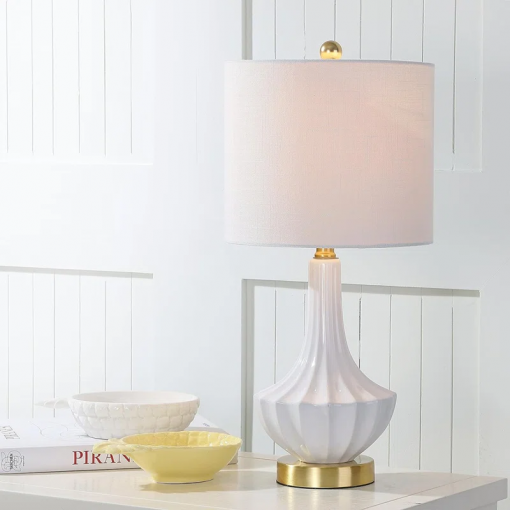 chesnut table lamp