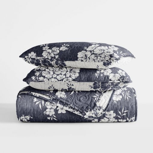 quilt set lightweight all season quilted coverlet distressed bouquet