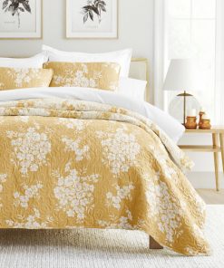 quilt set lightweight all season quilted coverlet distressed bouquet