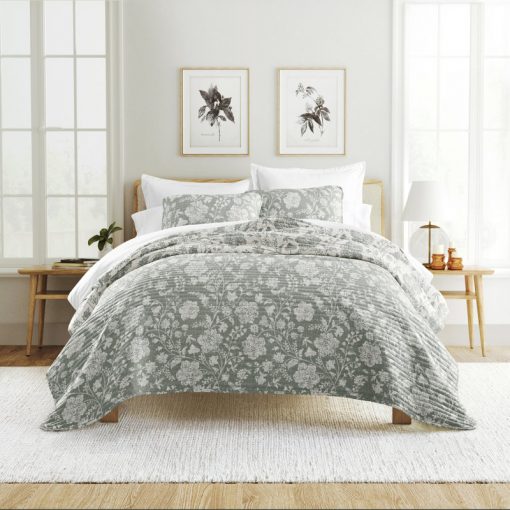 quilt set lightweight all season quilted coverlet textured floral