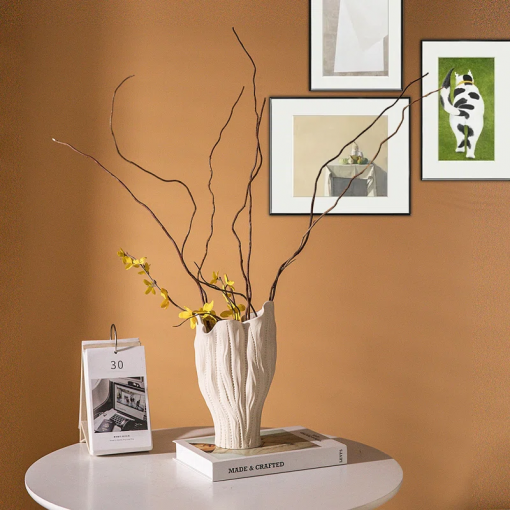 emest handmade ceramic / porcelain table vase